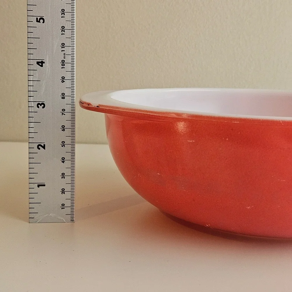 Vintage Pyrex 024 Casserole Bowl 2 Qt Coral Pink Red Milk Glass 8.25 USA‎ FLAWS